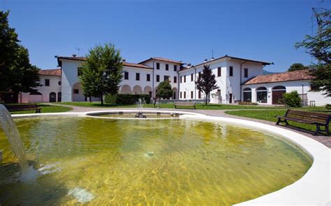 Sexual massage Villa di Serio